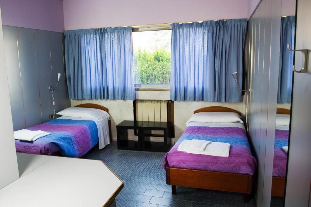 Hotel Maria Luisago الغرفة الصورة